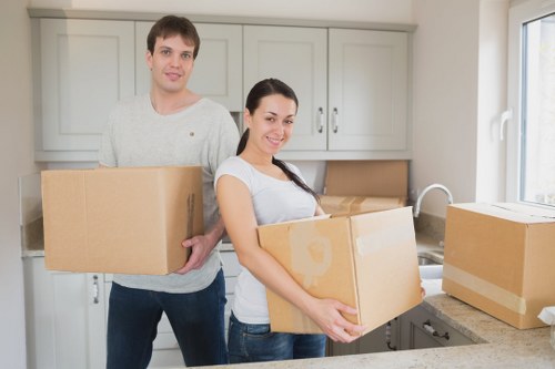 Screen-reader compatible website content for Woodford moving services